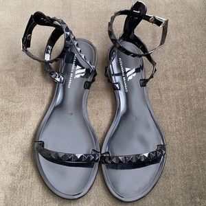 Alexandria Brandao rockstud black jelly 36